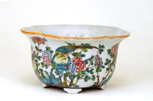 Chinese Famille Rose Flower & Bird Planter