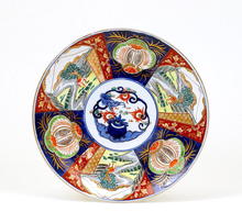 Old Japanese Imari Charger Plate w Dragon