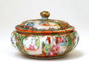 19C Chinese Export Rose Medallion Cov Bowl