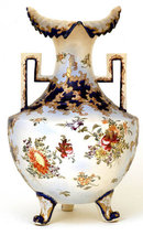 Japanese Nippon Handpainted Moriage Flower Vase