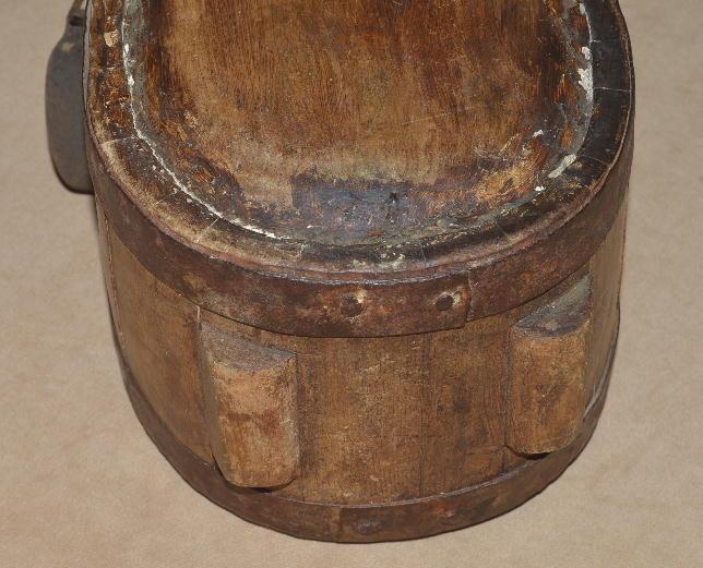 Scarce Revolutionary War Era Standing Wood Canteen
