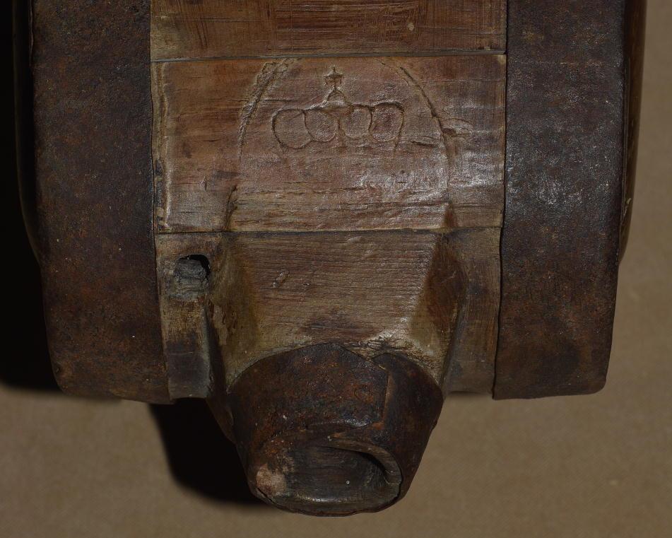 Scarce Revolutionary War Era Standing Wood Canteen