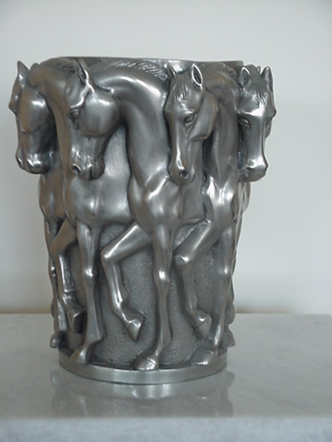 HORSE VASE
