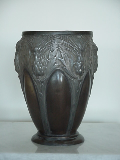 VASE THISTLES