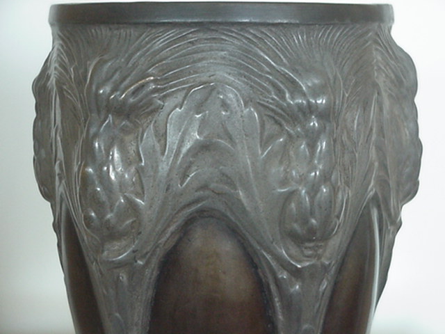 VASE THISTLES