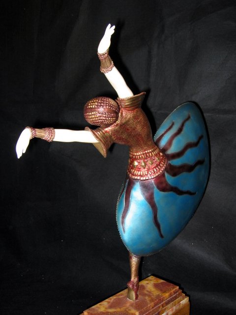Almeria Ivory/Bronze/On Marble Base