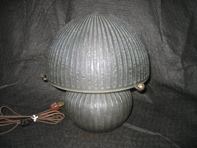 Small Mushroom Table Lamp