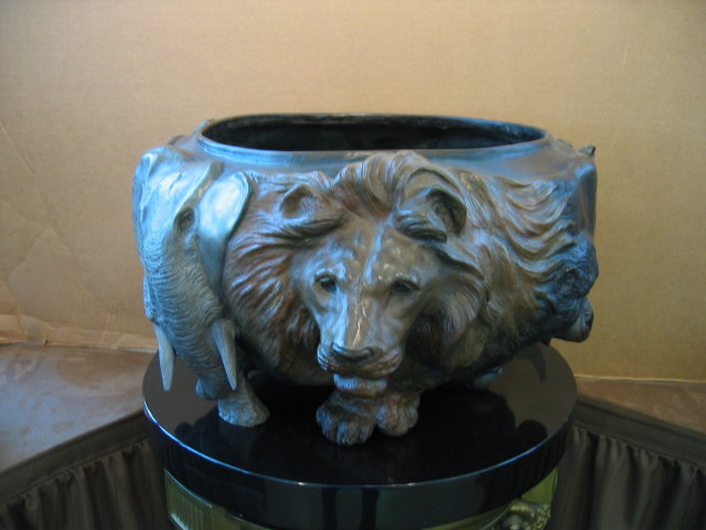 Large Animal Bowl Bronze