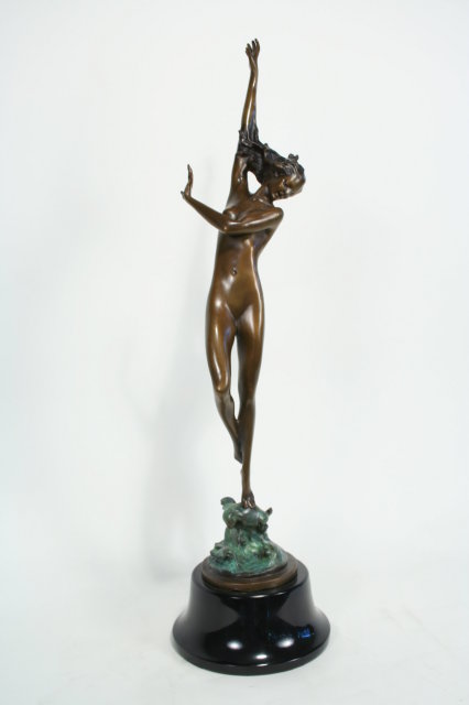 Art Deco Figurine