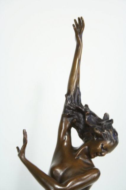 Art Deco Figurine