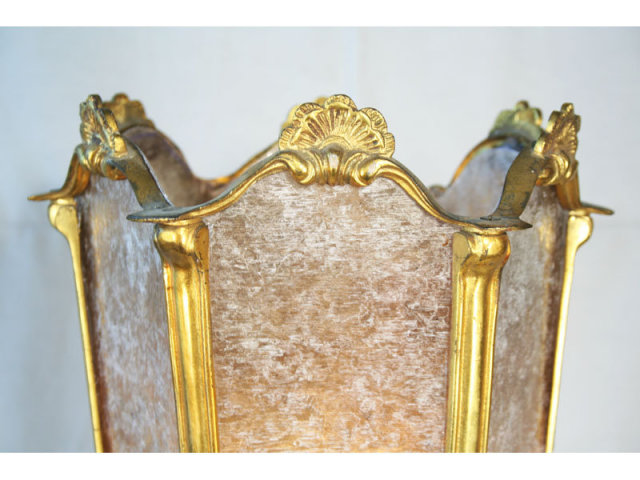English Style Dore Table Lamp