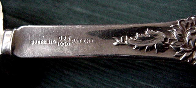 Chrysanthemum Durgin Ice Cream Knife sterling