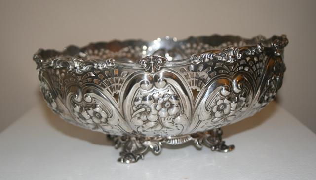Centerpiece Bowl Sterling circa 1891 pierced with flowers and leaves