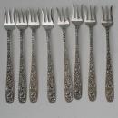 Repousse Kirk sterling silver 925/1000 set 8 place settings with old style knives