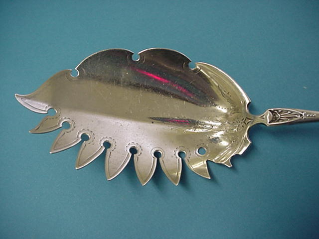 Corinthian Gorham Macaroni Server Sterling Silver