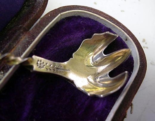 Coin Silver Olive Ladle Rare Early Twist handle