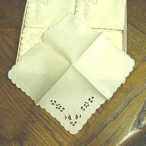 Deco Cocktail Napkins cut out / embroidery set