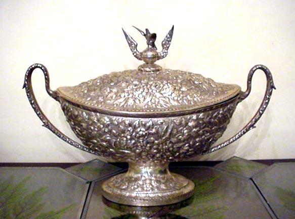Repousse S.Kirk & Sons SoupTureen 11oz