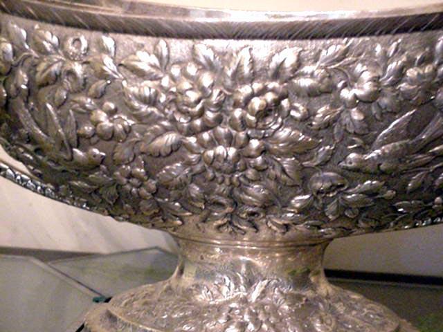 Repousse S.Kirk & Sons SoupTureen 11oz