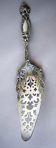 Frontenac Jelly Cake Server Pierced Lillies