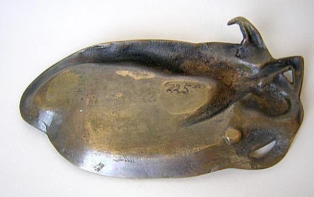 Art Nouveau full figural ash tray coppery metal