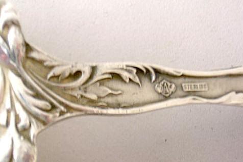 Raphael Alvin Cream Ladle Poppy figural woman