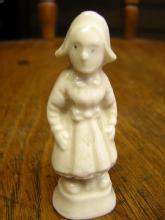 miniature figurine porcelain little dutch girl