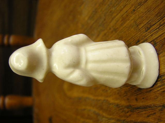 miniature figurine porcelain little dutch girl