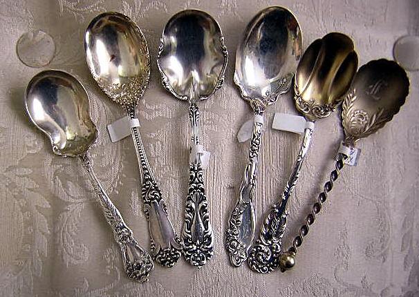La Marquise sugar spoon Reed & Barton Sterling Silver