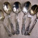 La Reine Sugar spoon Reed & Barton Sterling Silver