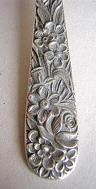 Repousse Bon Bon / Nut Spoon Kirk Sterling Silver Fruit in bowl