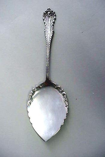 Mazarine D & H Pie Server all Sterling