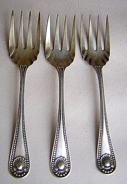 Bead Whiting Berry Spoon Sterling Silver