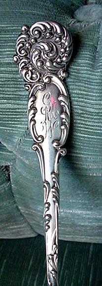 La Reine Reed & Barton Jelly Cake server sterli