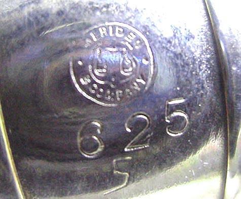 Napkin Ring Meriden # 625 Silverplate Barrel, Twig & Leaf design