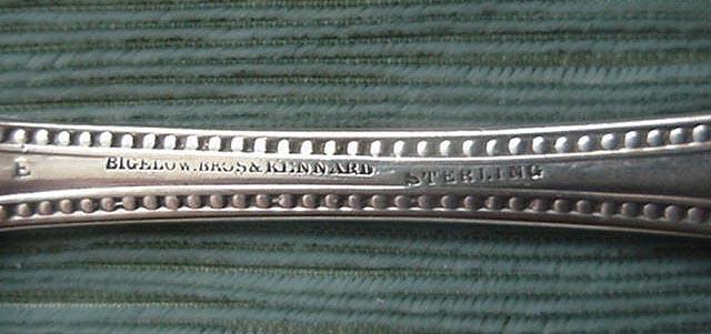 Bead Pastry Server Bigelow Bros. & Kennard Coin