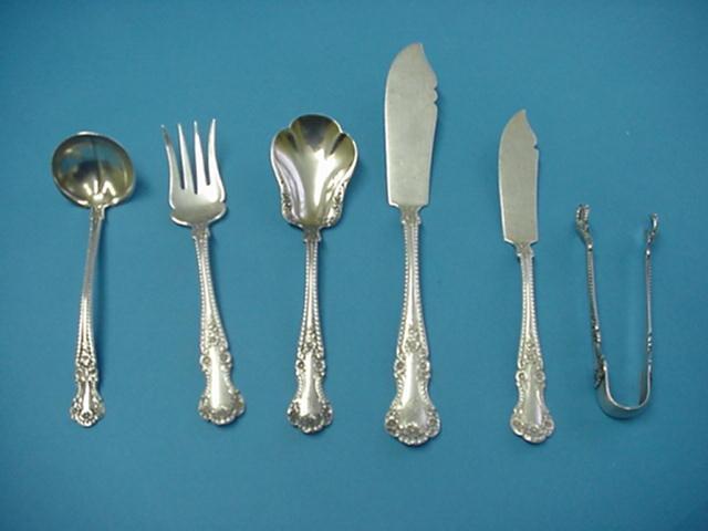 Cambridge Gorham large master Butter Knife, floral Sterling Silver