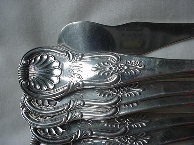 R. & W. Wilson Kings 8 Oval Soup dessert