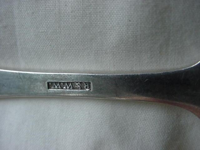 R. & W. Wilson Kings 8 Oval Soup dessert
