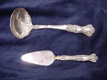 Vintage Rogers silverplate gravy ladle
