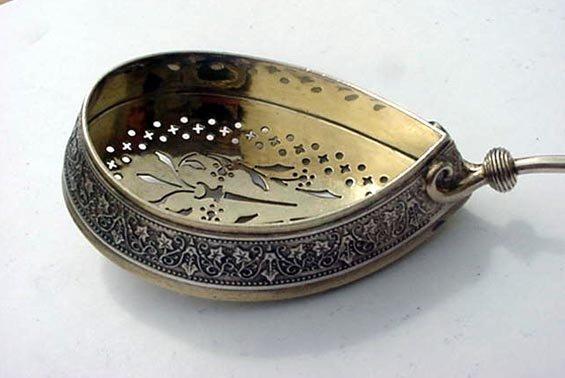 Gorham Aesthetic Sterling Rare Pierced sifter