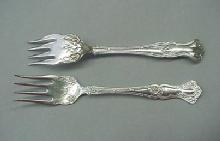 Vintage silverplate 2 salad forks grapes