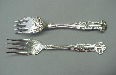 Vintage silverplate 2 salad forks grapes