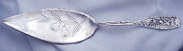Pomona Pastry Server Towle Sterling Silver Fruit and Flowers