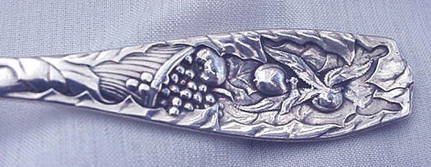 Pomona Pastry Server Towle Sterling Silver Fruit and Flowers