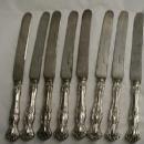 Vintage Dinner Knives 8 Rogers Silverplate Grapes design