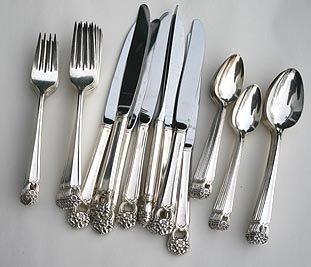 Eternally Yours silverware Set for 8 with
