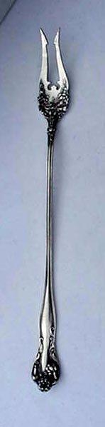 Stratford International ( S H M ) lettuce fork Carnation Sterling silver Floral l