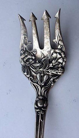 Stratford Pickle Fork Carnation Sterling silver Long handle Floral