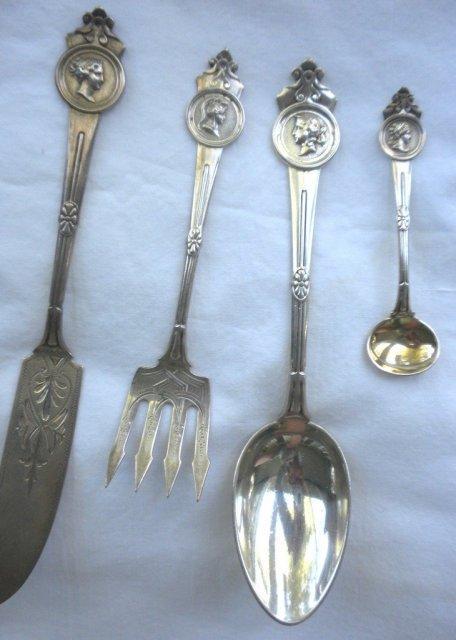 Medallion Gorham oval soup dessert spoon sterling silver